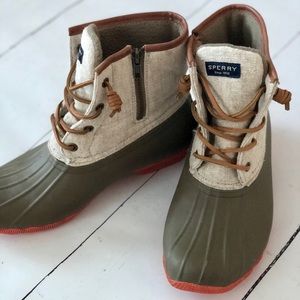 Sperry Duck Boots -Cream Linen Size 9